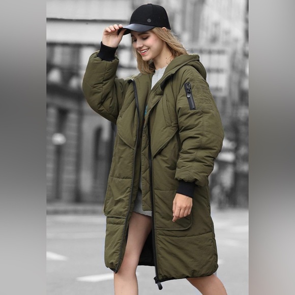 Winter jacket Faux Fur Fabric - Picture 3 of 4